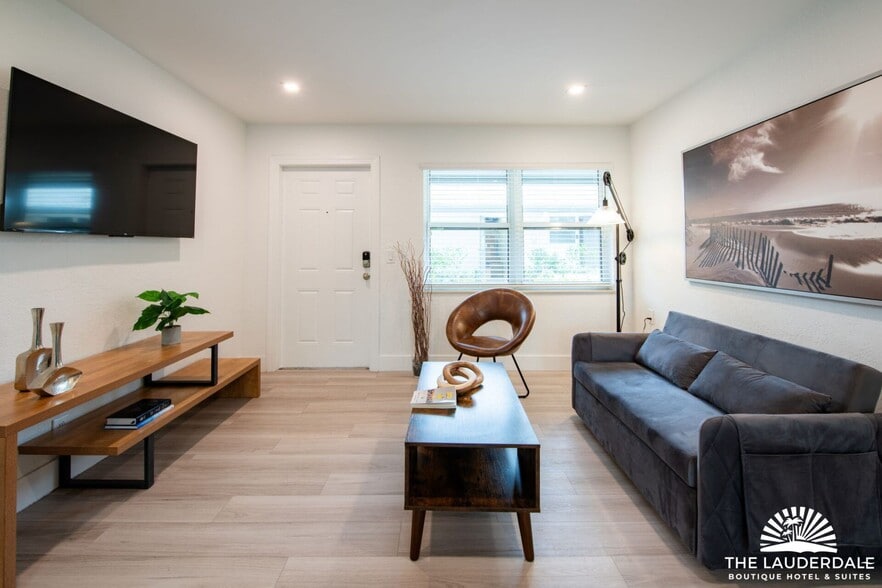 More Photos Of 505 SE 16th St, Fort Lauderdale Hotel For Sale