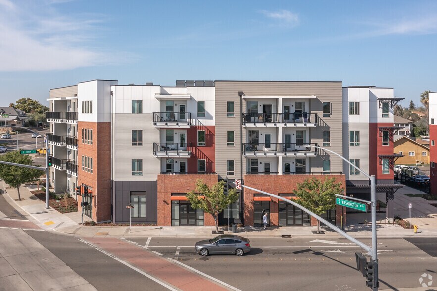 More Photos Of 140 Main St, Roseville Apartments For Lease