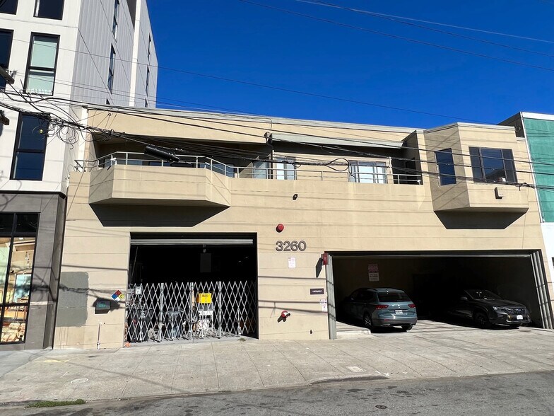More Photos Of 3260 19th St, San Francisco Showroom For Lease