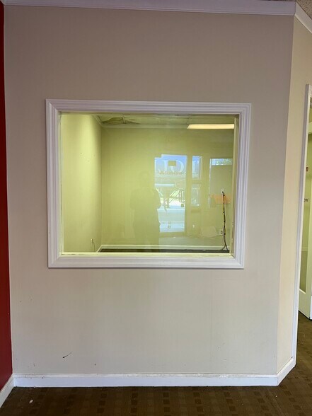 More Photos Of 112 S Washington Ave, Bergenfield Office For Lease