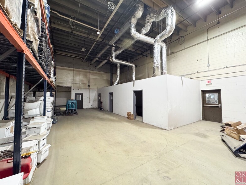 More Photos Of 45 Gracey Ave, Meriden Manufacturing For Lease