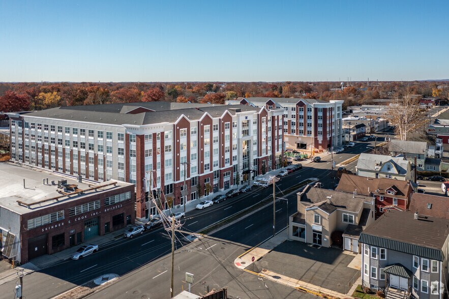 More Photos Of 240 W Westfield Ave, Roselle Park Apartments For Lease