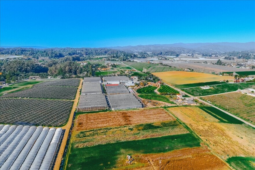 More Photos Of 371 Calabasas Rd, Watsonville Land For Sale