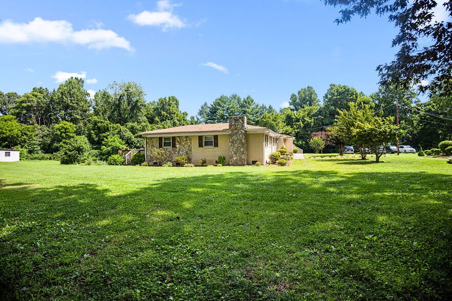 More Photos Of 950 Totten Rd, Gibsonville Freestanding For Sale