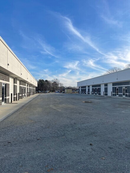 More Photos Of 8169 Pine Ridge Rd, Mechanicsville Flex For Sale