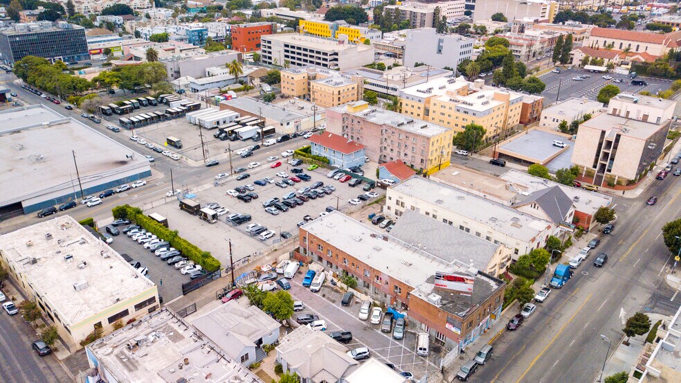 More Photos Of 1214 W 8th St, Los Angeles Apartments For Sale