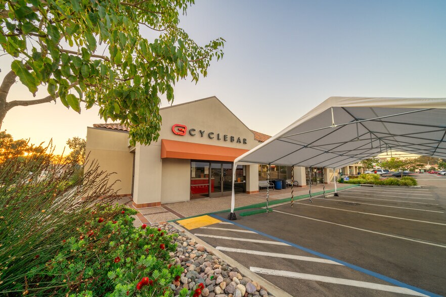 More Photos Of 12750-12950 Carmel Country Rd, San Diego Unknown For Lease