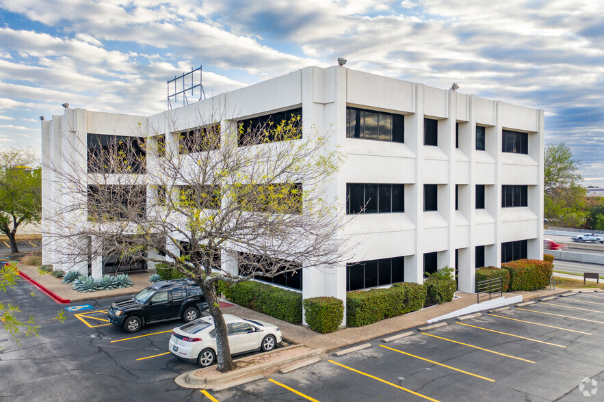 Primary Photo Of 2512 S Interstate 35 S, Austin Office For Lease