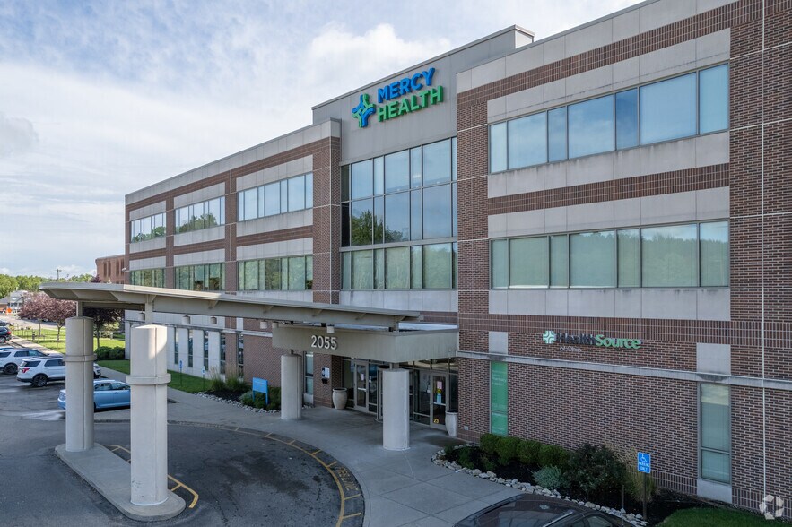 More Photos Of 2055 Hospital Dr, Batavia Medical For Lease