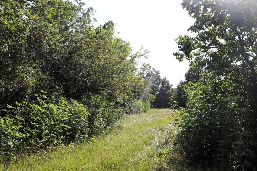 More Photos Of 427 Proctor Rd, Baytown Industrial For Sale