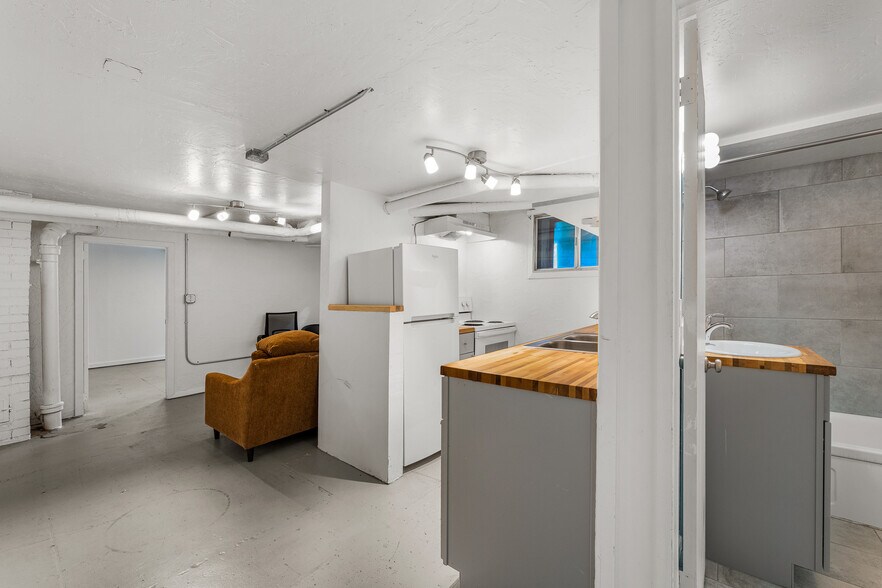 More Photos Of 204 Moran St, Reno Apartments For Sale