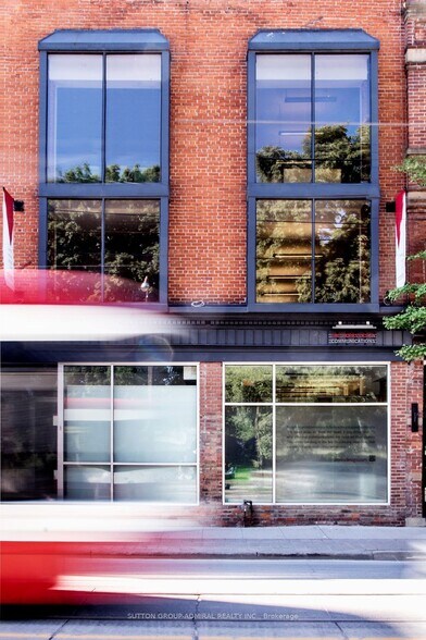 More Photos Of 10 Britain St, Toronto Storefront Retail Office For Lease