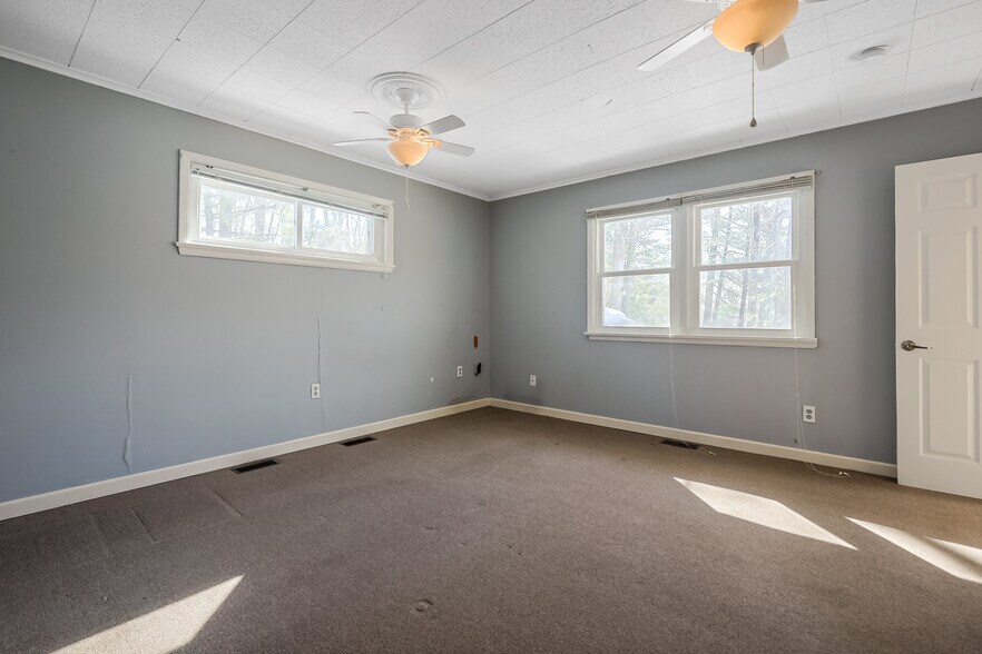 More Photos Of 338 Church St, Whitinsville Medical For Sale