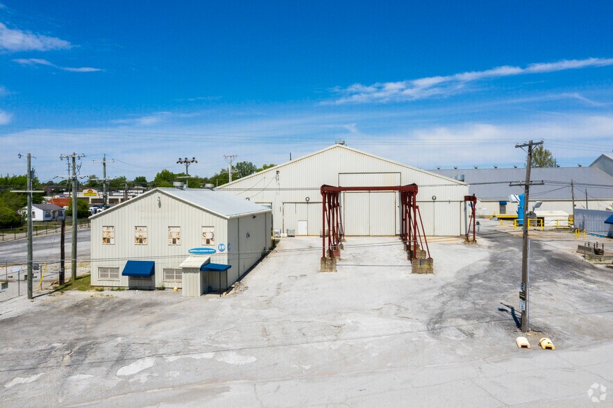 More Photos Of 3515 Dawson Rd, Tulsa Manufacturing For Lease