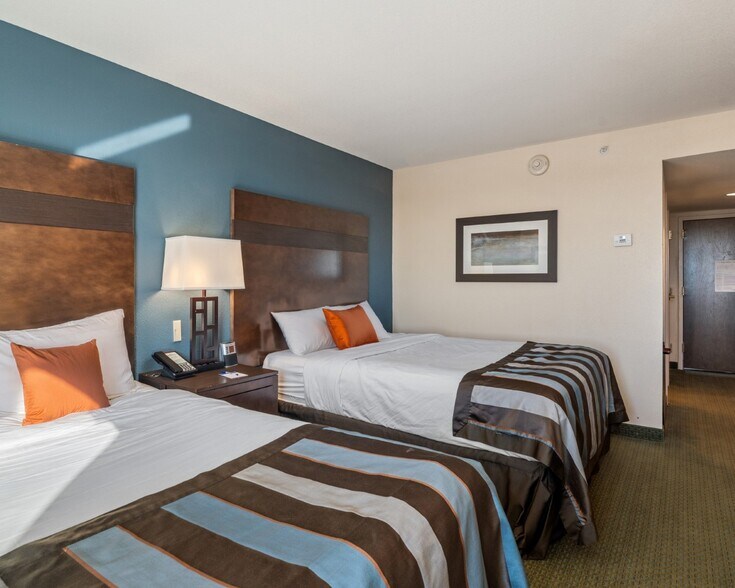 More Photos Of 1103 Hobbs Hwy, Seminole Hotel For Sale