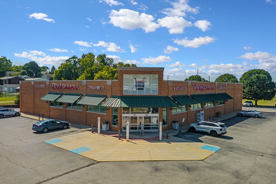 Primary Photo Of 110 Walnut St, Highland Drugstore For Sale