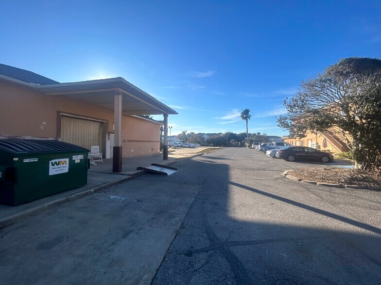 More Photos Of 101 Mattie M Kelly Blvd, Destin Light Distribution For Lease