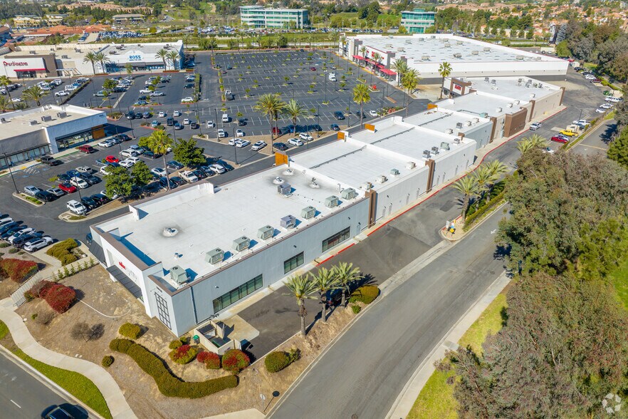 More Photos Of 39815-39875 Alta Murrieta Dr, Murrieta Unknown For Lease