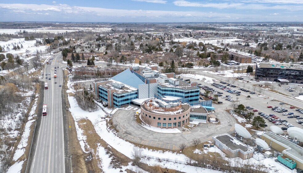 More Photos Of 1601 Telesat Crt, Ottawa Office For Lease