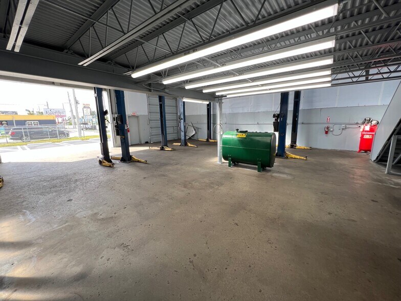 More Photos Of 3426 S Military Trl, Lake Worth Auto Repair For Sale