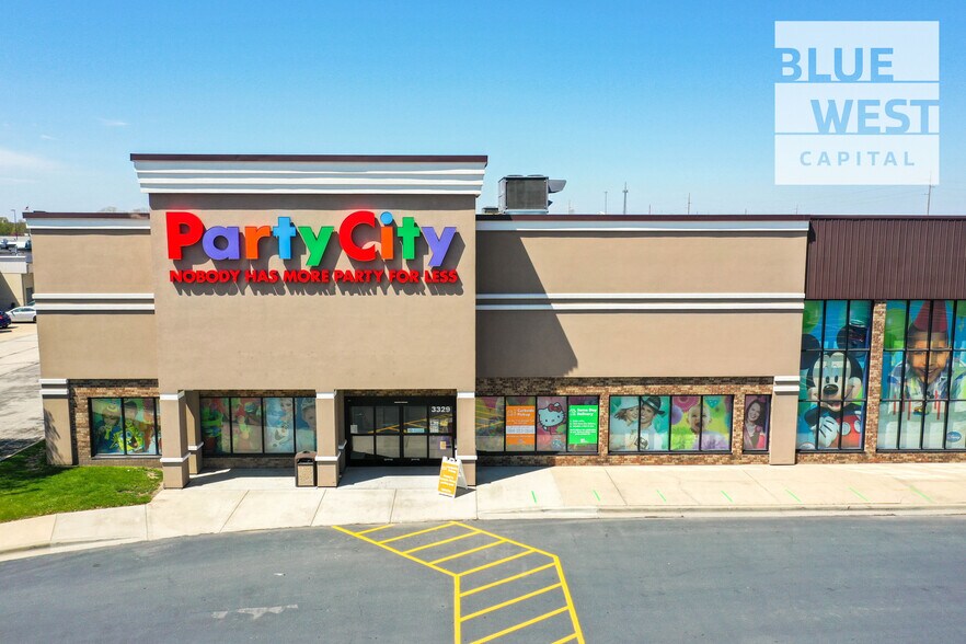 Primary Photo Of 3329 S Veterans Pkwy, Springfield General Retail For Lease