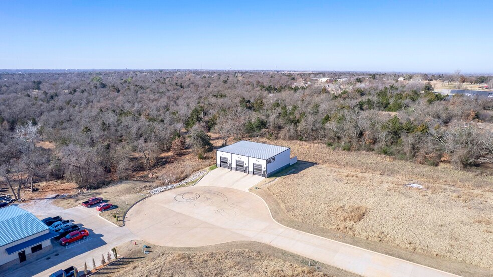 More Photos Of 6679 Prosper Rd, Edmond Showroom For Lease