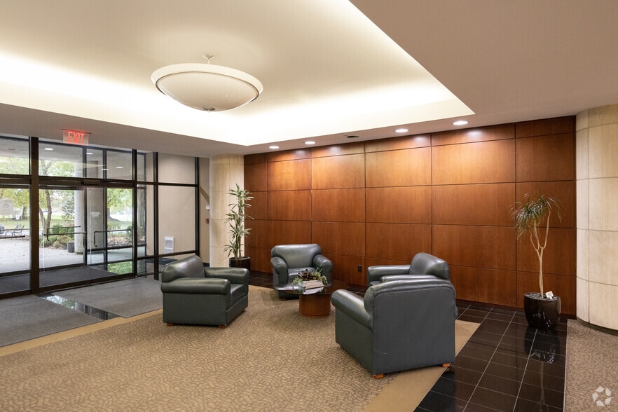 More Photos Of 105 Fieldcrest Ave, Edison Office For Lease