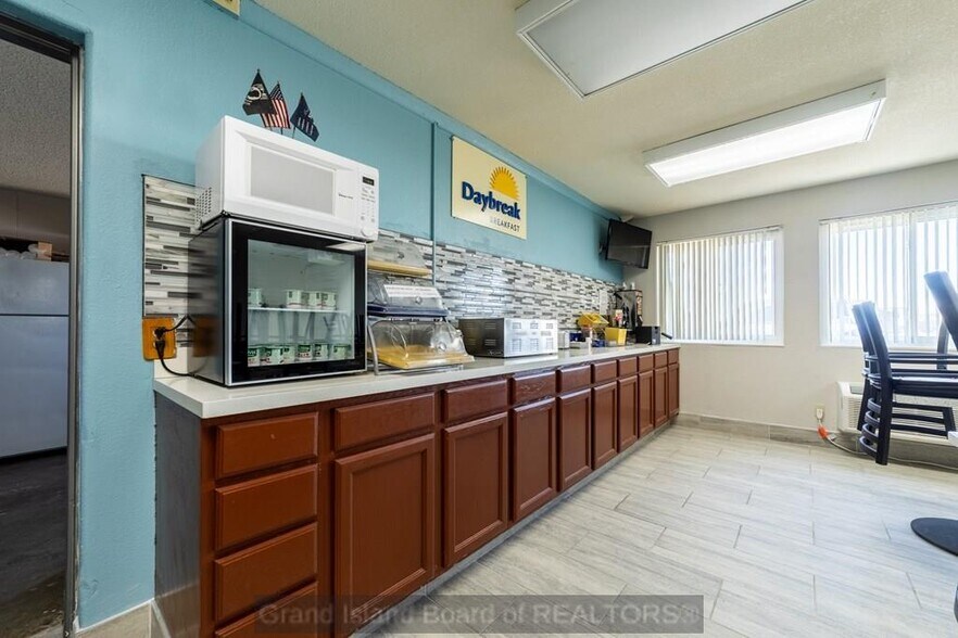 More Photos Of 2620 N Diers Ave, Grand Island Hotel For Sale