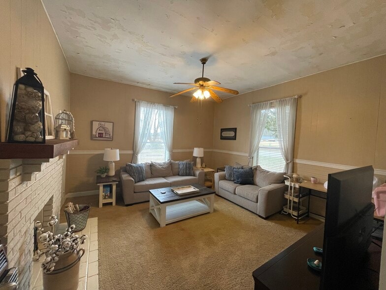 More Photos Of 10599 Highway 119, Alabaster Office Residential For Sale