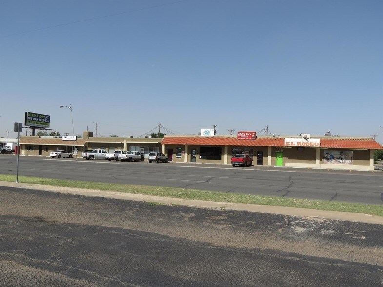 More Photos Of 4802-4816 Avenue Q, Lubbock Freestanding For Sale