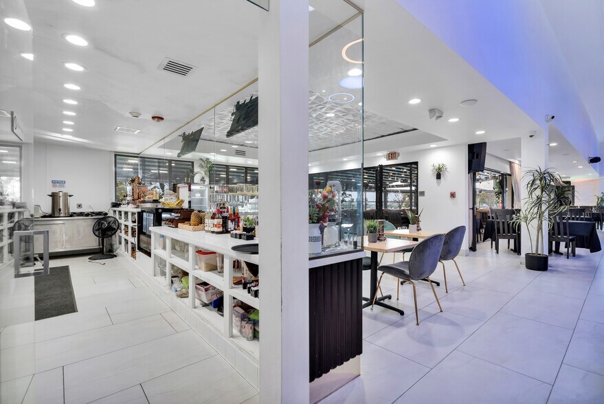 More Photos Of 345 W Foothill Blvd, Upland Restaurant For Sale