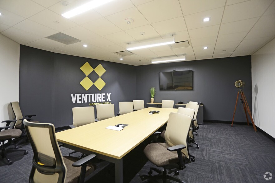 More Photos Of 3232 McKinney Ave, Dallas Office For Lease