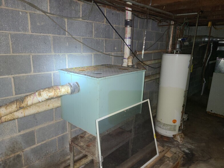 More Photos Of 240 E State St, Trenton General Retail For Lease