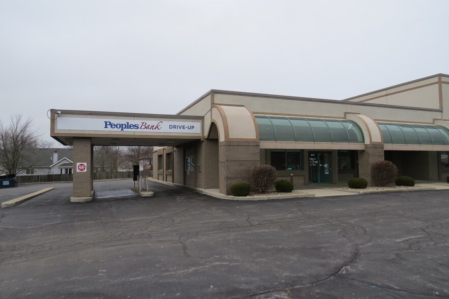 More Photos Of 9000-9030 Cline Ave, Highland Medical For Sale