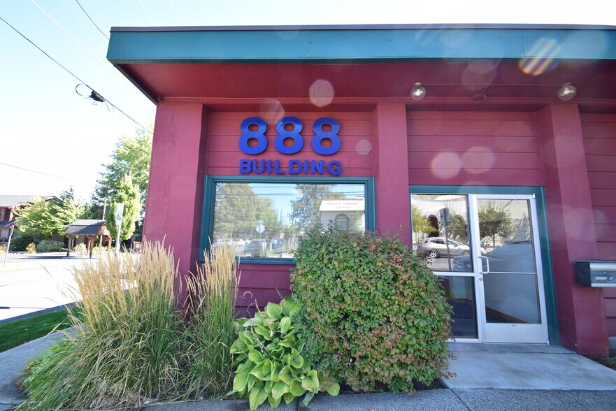 More Photos Of 888 NW Hill St, Bend Office For Lease