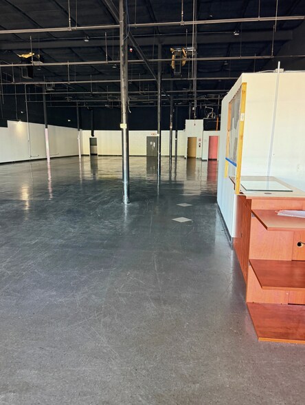 More Photos Of 3232 Augusta Rd, West Columbia Unknown For Lease