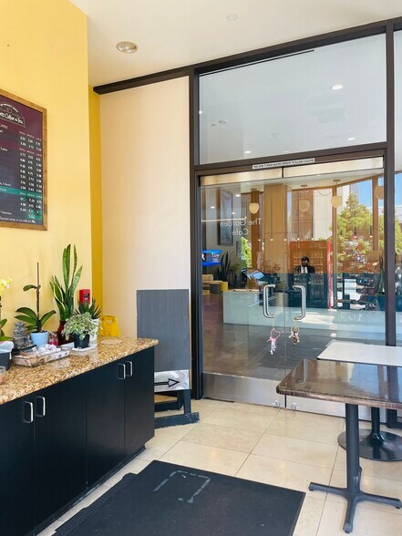 More Photos Of 6420 Wilshire Blvd, Los Angeles Office For Lease