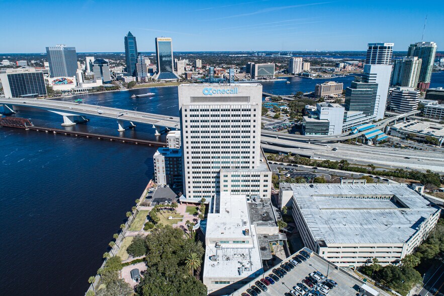 More Photos Of 841 Prudential Dr, Jacksonville Office For Lease