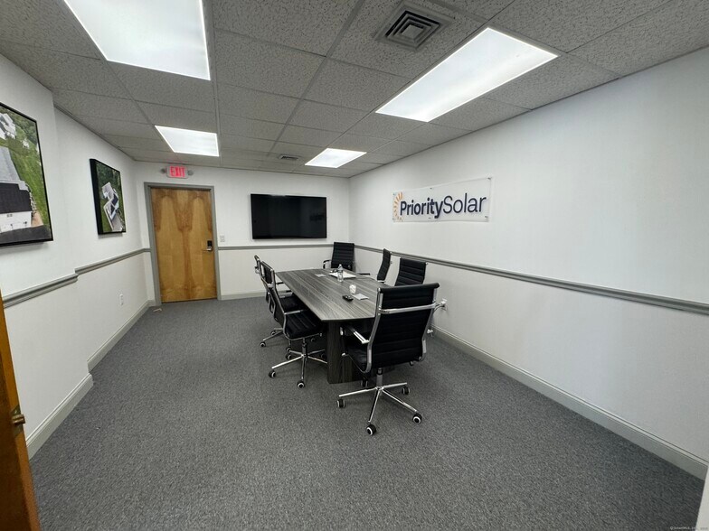 More Photos Of 2257 Silas Deane Hwy, Rocky Hill Medical For Lease