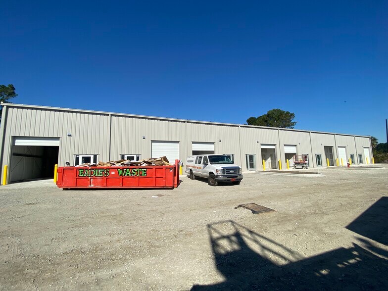 More Photos Of 8476 Dorchester Rd, North Charleston Flex For Lease