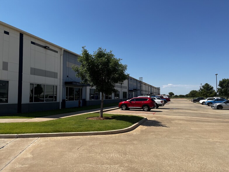 More Photos Of 1224 SW Rex Madeira Rd, Lawton Light Distribution For Lease