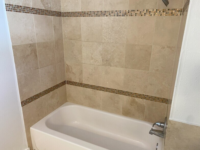 More Photos Of 4004 Gilbert Ave, Dallas Apartments For Sale