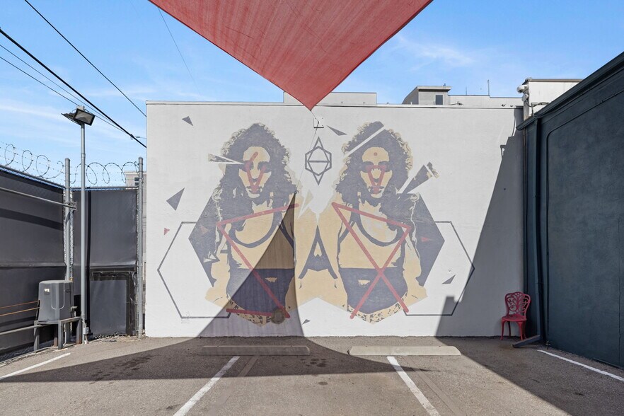 More Photos Of 5739 Tujunga Ave, North Hollywood Movie Radio TVStudio For Sale