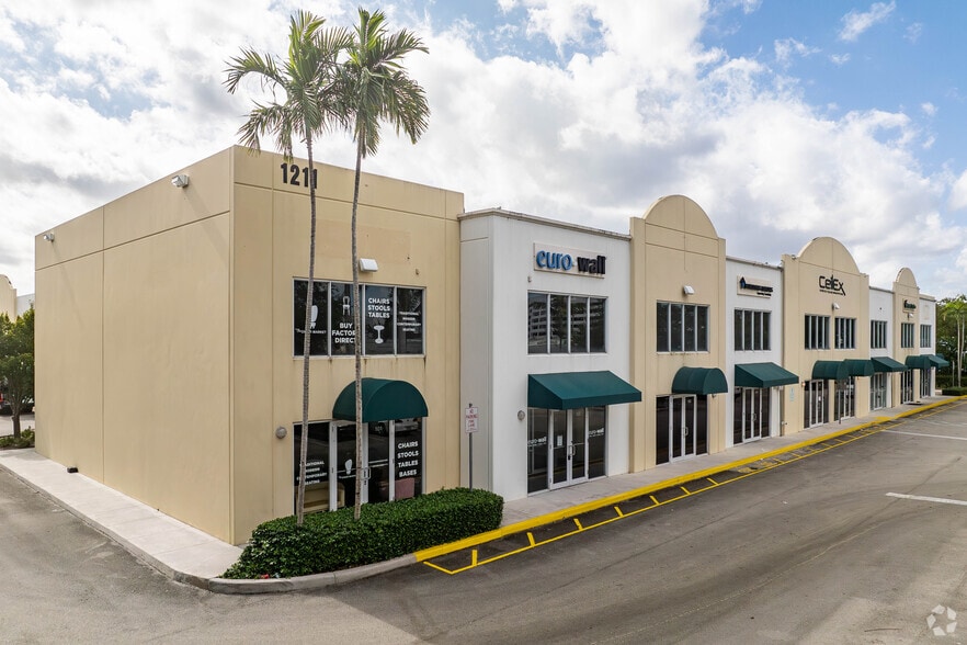 More Photos Of 1211 Stirling Rd, Dania Beach Unknown For Lease