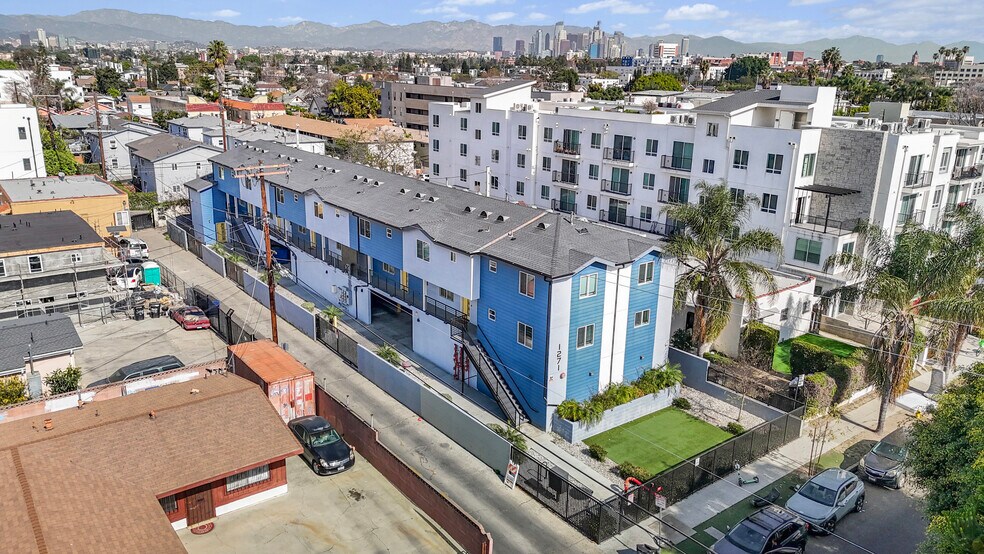 More Photos Of 1271 W 39th Pl, Los Angeles Apartments For Sale