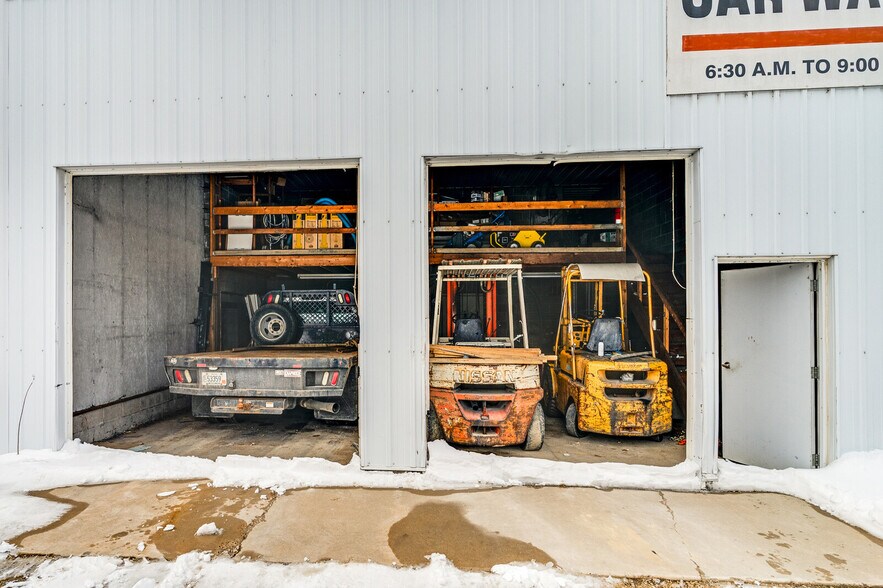 More Photos Of 101 Tanner St, Melrose Freestanding For Sale