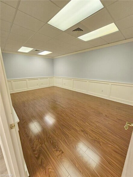 More Photos Of 1531 Hendry St, Fort Myers Loft Creative Space For Sale