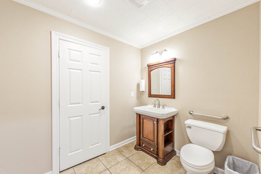 More Photos Of 4924 Highway 311, Houma Medical For Sale