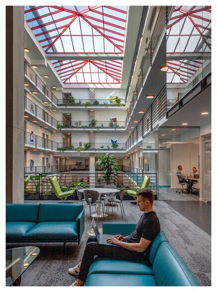 More Photos Of 3460 N Broadway St, Chicago Apartments For Lease