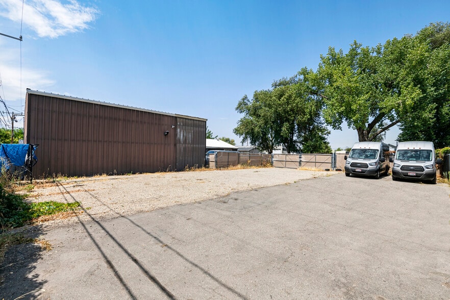 More Photos Of 971 Margaret Ave, Salt Lake City Service For Sale